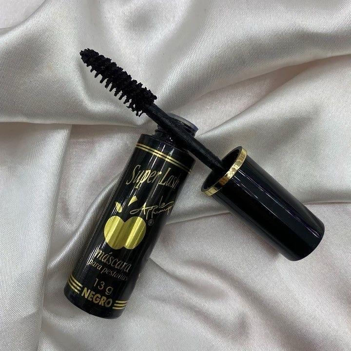 Mascara for Apple Makeup Cosmetic with Natural Look tubing mascara