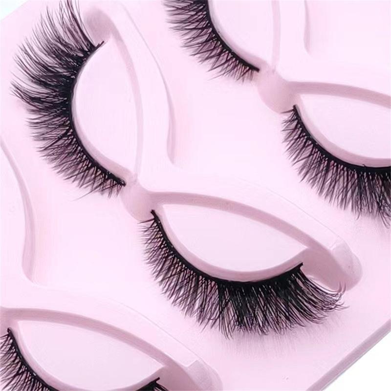 Cat Eye False Eyelashes, 5 Pairs Natural Look Fluffy Eye Makeup Strip Lashes for Women & Girls Eye Makeup Enhancement for Party Dating Stage, Christmas Gift