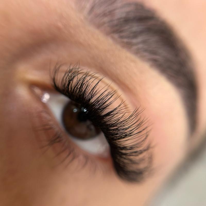 Eyeshine Cassi Invisifluff (black 12-16mm) lashes only glue sold separately