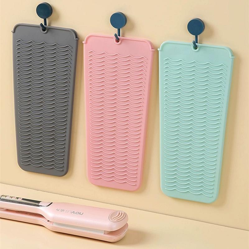 Heat Resistant Silicone Mat with Hanging Hole Style, Straightener Heat Resistant Travel Mat & Pouch for Curling Iron, Hair Straightener, Flat Iron and Other Hot Hair Styling Tools